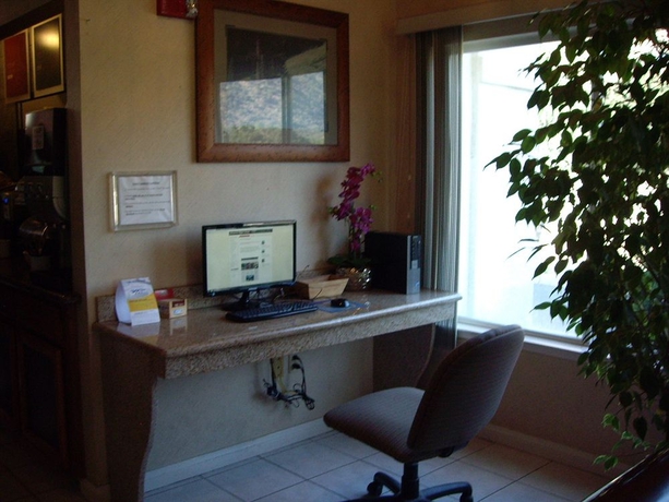 Imagen de los interiores del Hotel Comfort Inn and Suites Sequoia/kings Canyon. Foto 15