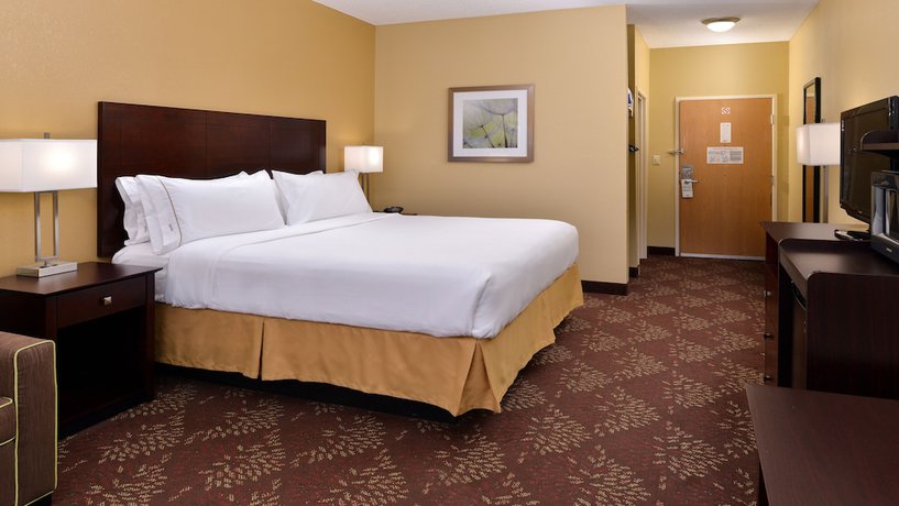 Imagen de la habitación del Hotel Comfort Inn and Suites Sharonville - Cincinnati North. Foto 5
