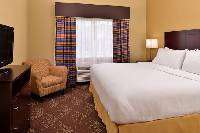 Imagen de la habitación del Hotel Comfort Inn and Suites Sharonville - Cincinnati North. Foto 7