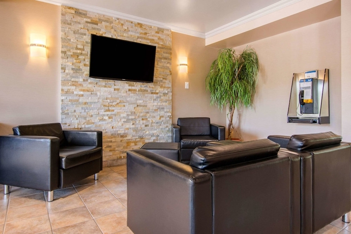 Imagen de los interiores del Hotel Comfort Inn and Suites Shawinigan. Foto 18