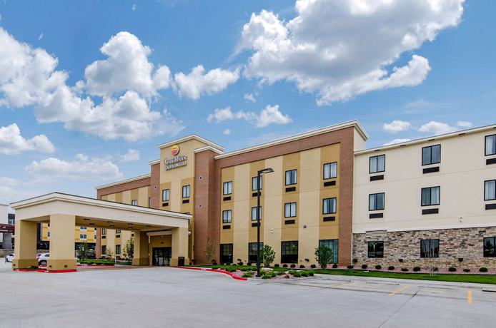 Imagen general del Hotel Comfort Inn and Suites Shawnee - Kansas City. Foto 1