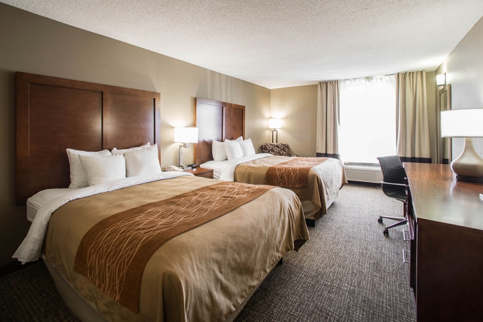 Imagen de la habitación del Hotel Comfort Inn and Suites St. Louis - Hazelwood. Foto 1