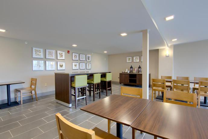 Imagen general del Hotel Comfort Inn and Suites, Syracuse. Foto 2