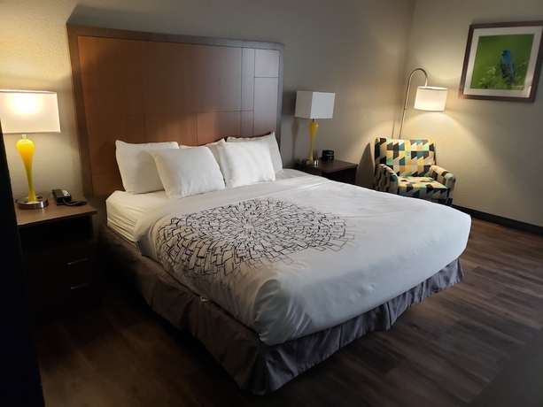 Imagen de la habitación del Hotel Comfort Inn and Suites Tipp City - I-75. Foto 10