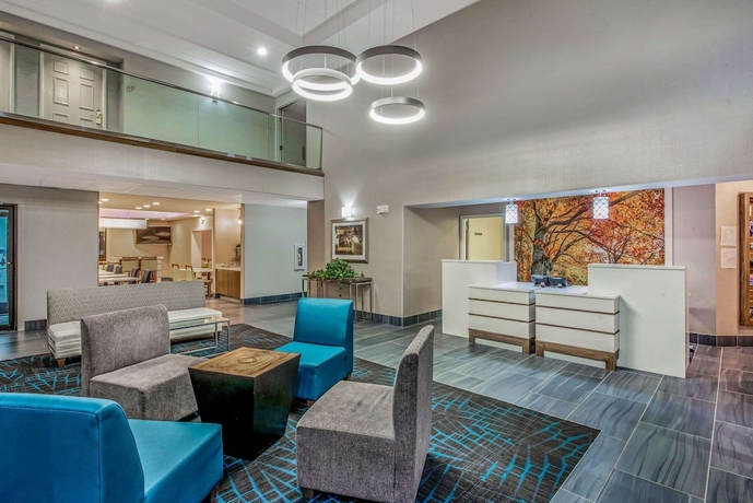 Imagen de los interiores del Hotel Comfort Inn and Suites Tipp City - I-75. Foto 16