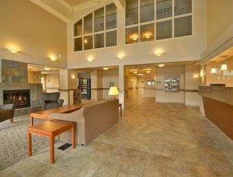 Imagen de los interiores del Hotel Comfort Inn and Suites, Township of Langley. Foto 11