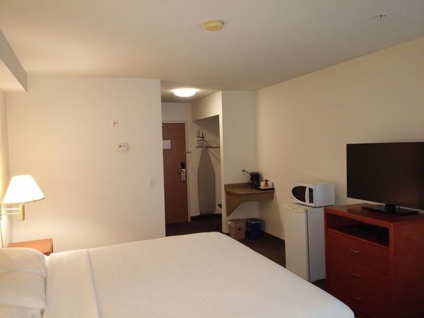 Imagen de los interiores del Hotel Comfort Inn and Suites, Township of Langley. Foto 16