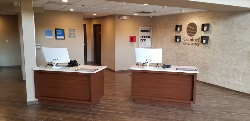 Imagen de los interiores del Hotel Comfort Inn and Suites, Wichita. Foto 20