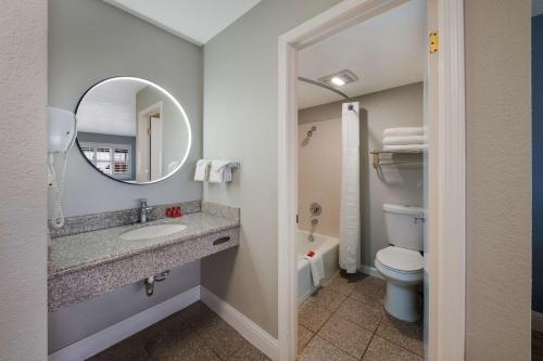 Imagen de la habitación del Hotel Comfort Inn near Hearst Castle - Cambria. Foto 5