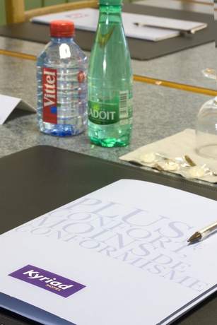 Imagen de los interiores del Hotel Comfort Linas Montlhery. Foto 14