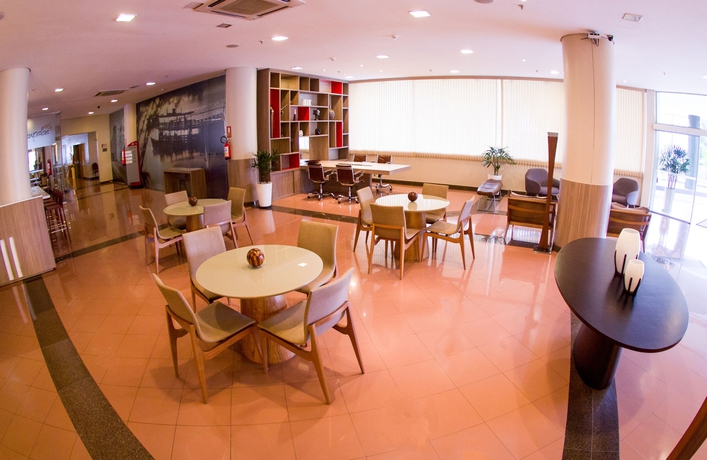 Imagen de los interiores del Hotel Comfort Manaus. Foto 9