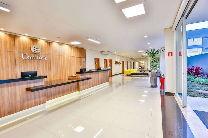 Imagen de los interiores del Hotel Comfort Mogi Gua&ccedil;u. Foto 19