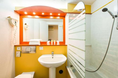 Imagen de la habitación del Hotel Comfort Montlucon. Foto 9