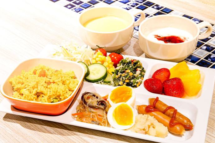 Imagen del bar/restaurante del Hotel Comfort Nagoya Shinkansenguchi. Foto 5