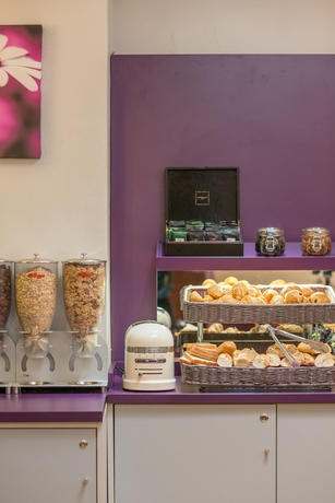 Imagen del bar/restaurante del Hotel Comfort Nation Pere Lachaise Paris 11. Foto 7