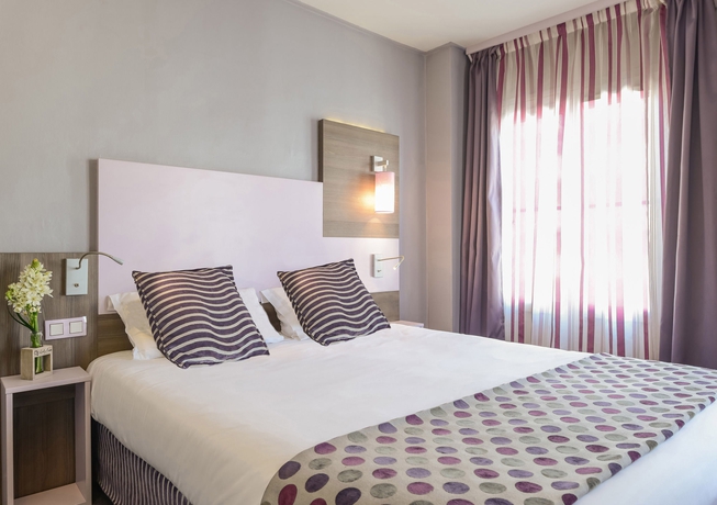 Imagen de la habitación del Hotel Comfort Nation Pere Lachaise Paris 11. Foto 11