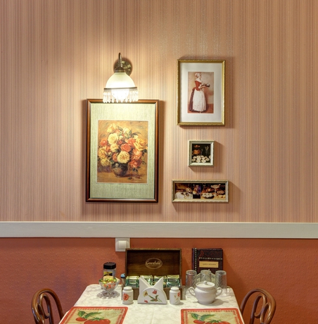 Imagen del bar/restaurante del Hotel Comfort On Chekhova. Foto 3