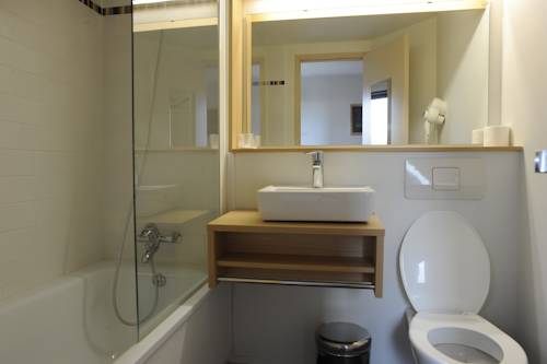 Imagen de la habitación del Hotel Comfort Pithiviers. Foto 5