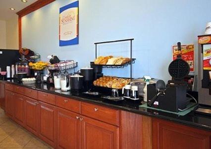 Imagen general del Hotel Comfort Place Inn. Foto 9