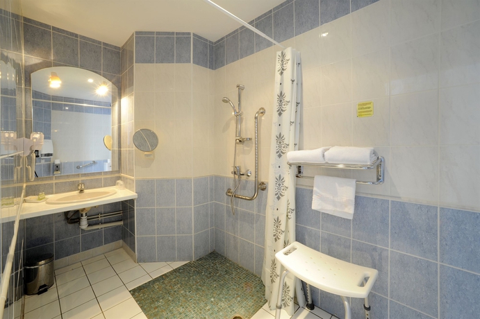 Imagen de la habitación del Hotel Comfort Saintes. Foto 11