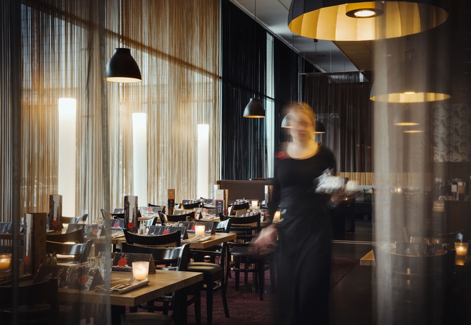 Imagen del bar/restaurante del Hotel Comfort Sello. Foto 3