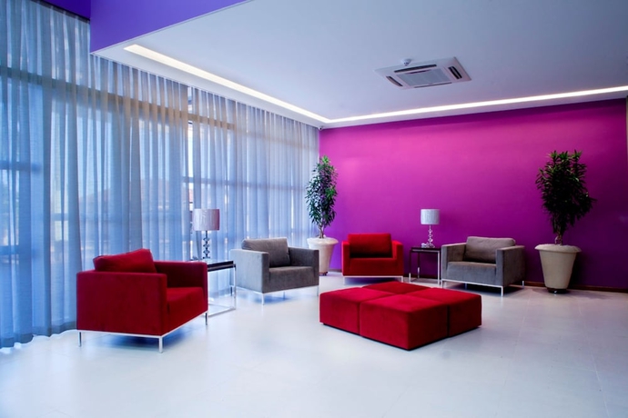 Imagen del bar/restaurante del Hotel Comfort Sert&atilde;ozinho. Foto 2