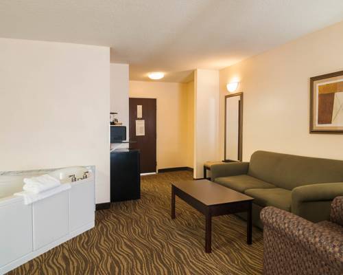 Imagen de la habitación del Hotel Comfort Suites Abingdon I-81. Foto 6