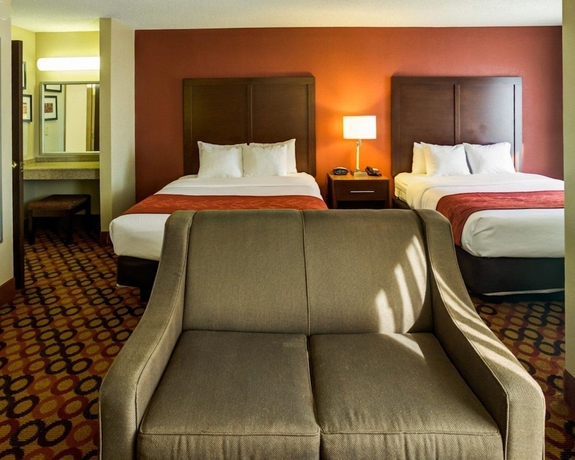 Imagen de la habitación del Hotel Comfort Suites Airport, Charlotte. Foto 14