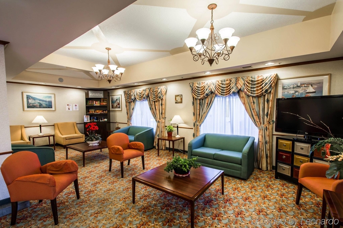 Imagen general del Hotel Comfort Suites Airport, Jacksonville . Foto 4