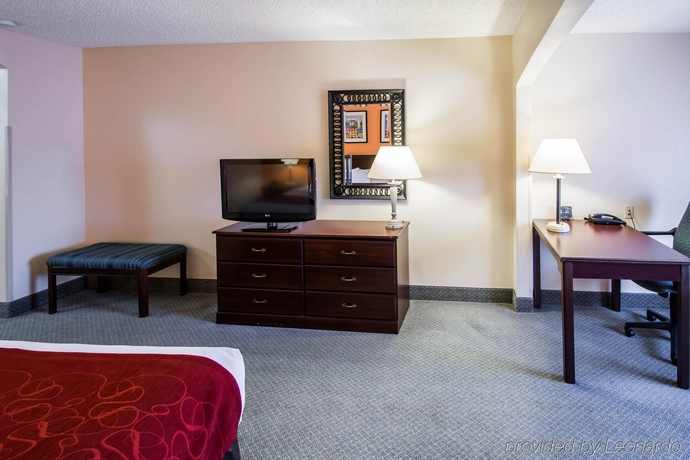 Imagen general del Hotel Comfort Suites Airport, Jacksonville . Foto 15