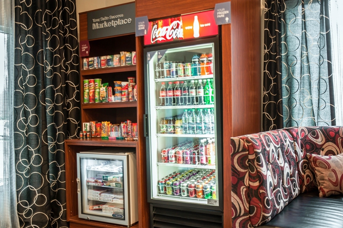 Imagen del bar/restaurante del Hotel Comfort Suites Airport, Nashville-Davidson. Foto 5