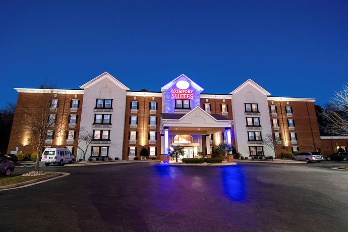 Imagen general del Hotel Comfort Suites Airport, Newport News. Foto 1