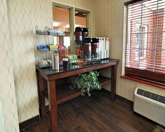 Imagen de los interiores del Hotel Comfort Suites Airport, Salt Lake CIty. Foto 6