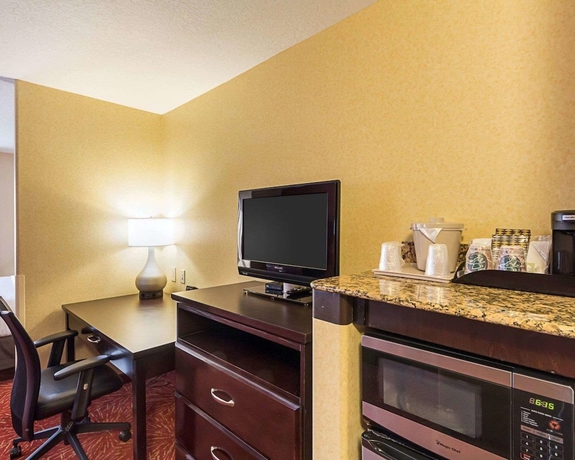 Imagen de la habitación del Hotel Comfort Suites Airport, Wichita. Foto 2