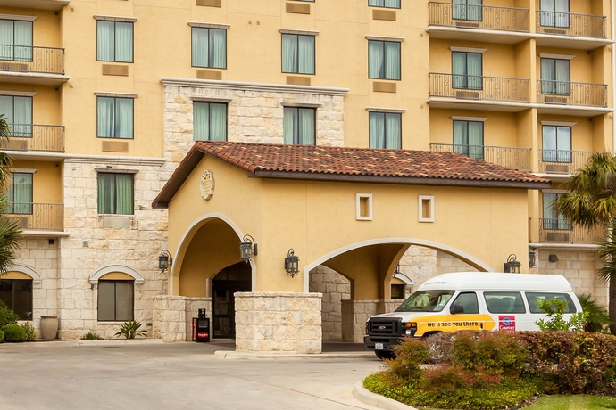 Imagen de los exteriores del Hotel Comfort Suites Alamo - Riverwalk. Foto 10
