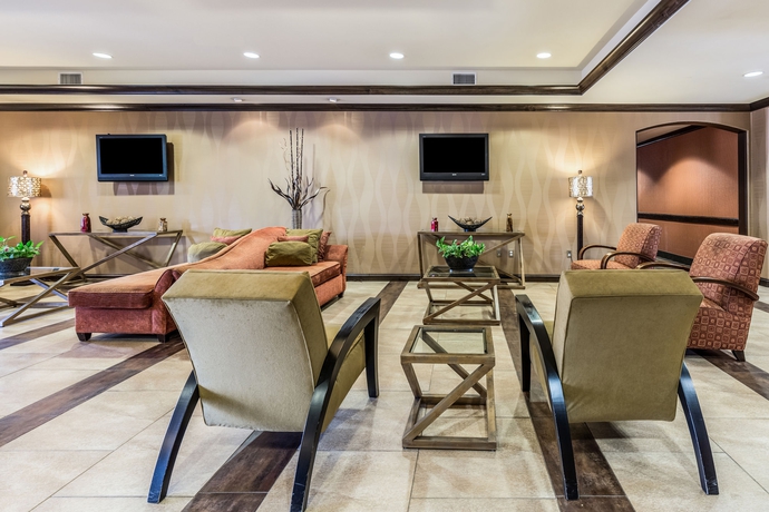 Imagen de los interiores del Hotel Comfort Suites Alexandria. Foto 13