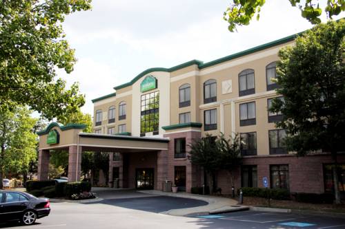 Imagen de la habitación del Hotel Comfort Suites Alpharetta/roswell - Atlanta Area. Foto 2