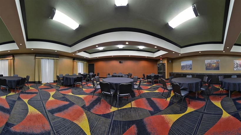 Imagen de los interiores del Hotel Comfort Suites Amarillo. Foto 9