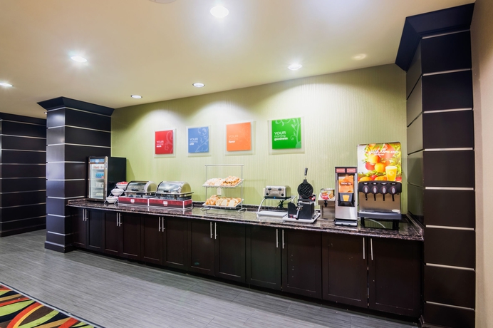 Imagen del bar/restaurante del Hotel Comfort Suites Amarillo. Foto 3