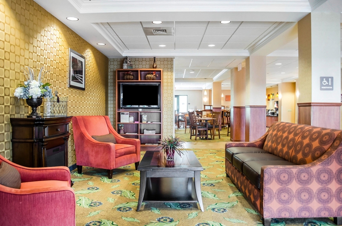 Imagen de los interiores del Hotel Comfort Suites Amish Country. Foto 12