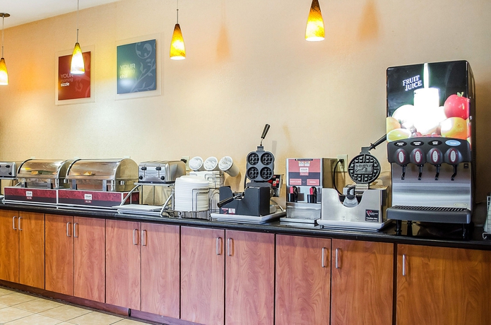 Imagen del bar/restaurante del Hotel Comfort Suites Amish Country. Foto 5