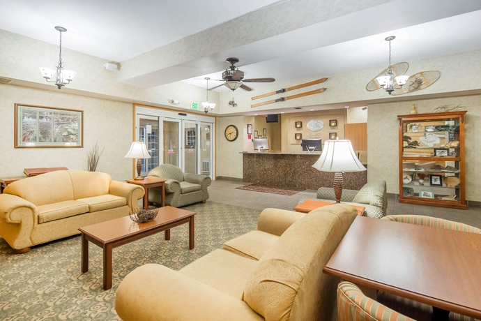 Imagen de los interiores del Hotel Comfort Suites Anchorage International Airport. Foto 16