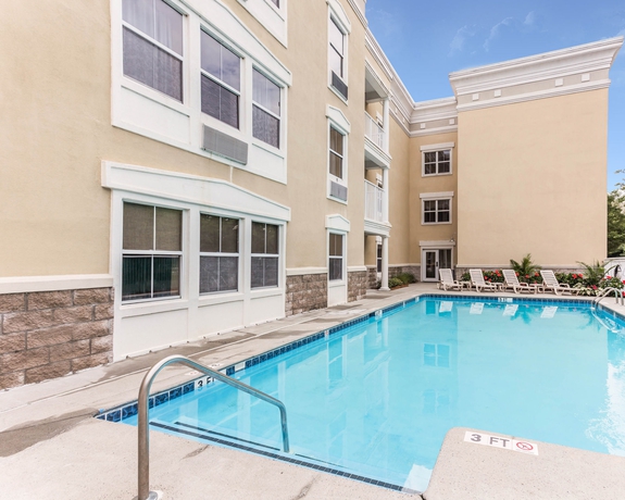 Imagen general del Hotel Comfort Suites At Isle Of Palms Connector. Foto 2