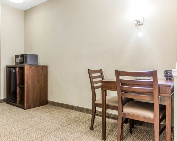 Imagen de la habitación del Hotel Comfort Suites At Isle Of Palms Connector. Foto 10