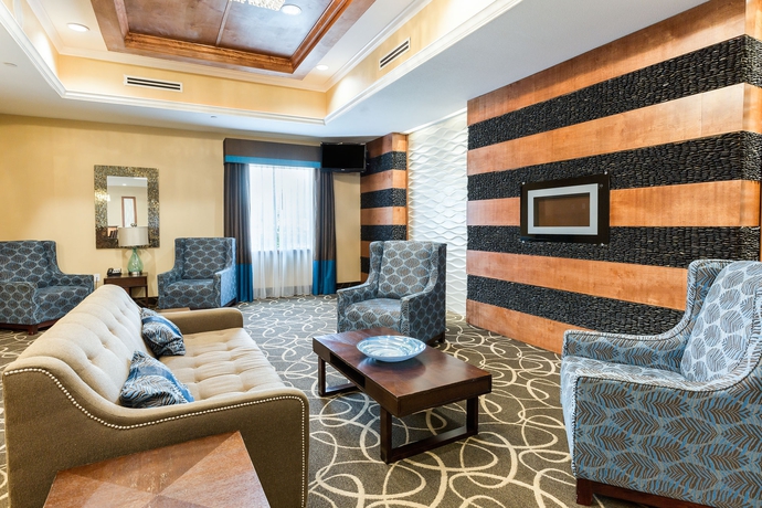 Imagen de los interiores del Hotel Comfort Suites At Katy Mills. Foto 11