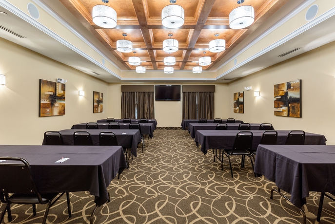 Imagen de los interiores del Hotel Comfort Suites At Katy Mills. Foto 12