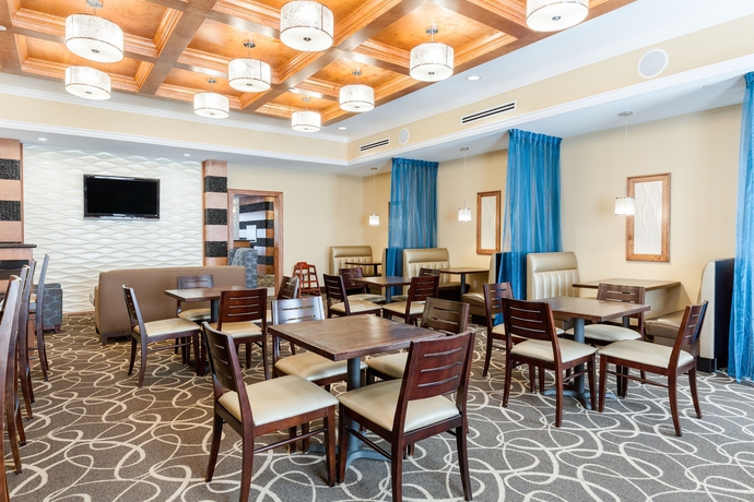 Imagen del bar/restaurante del Hotel Comfort Suites At Katy Mills. Foto 6