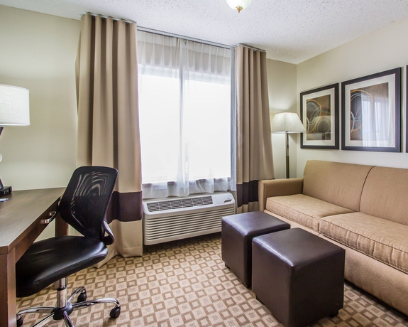 Imagen de los interiores del Hotel Comfort Suites At Tucson Mall. Foto 9