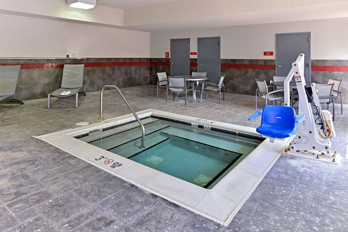 Imagen de los interiores del Hotel Comfort Suites At Virginia Center Commons. Foto 11