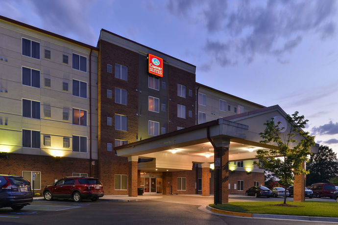 Imagen de los interiores del Hotel Comfort Suites At Virginia Center Commons. Foto 13